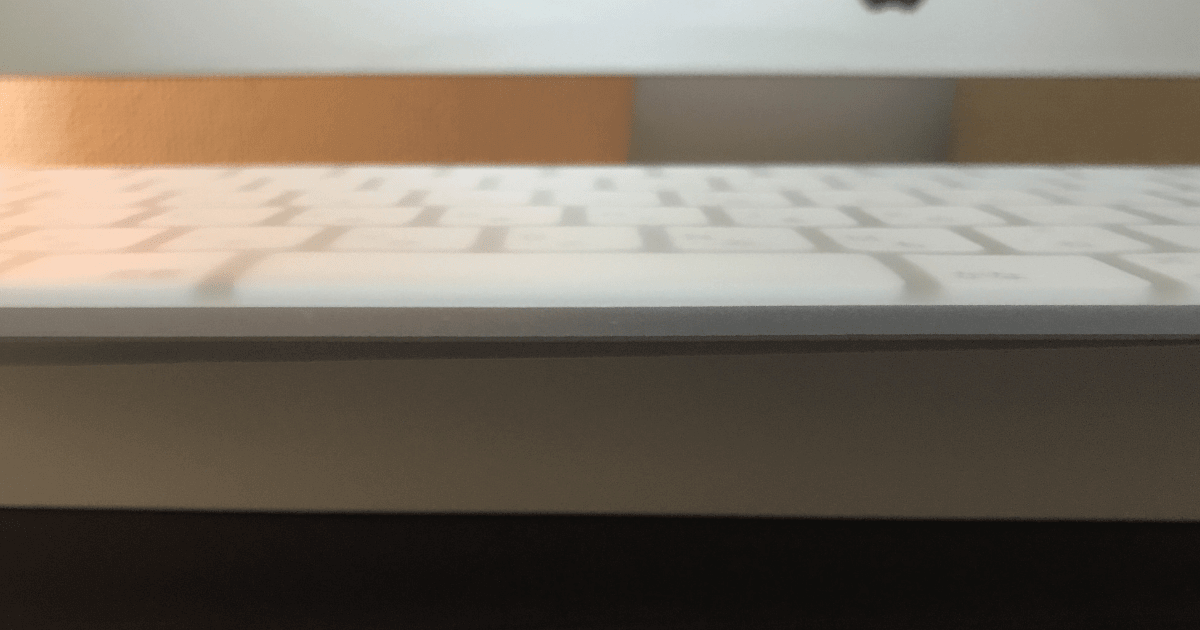 iMac Retina 5K 27インチのキーボード